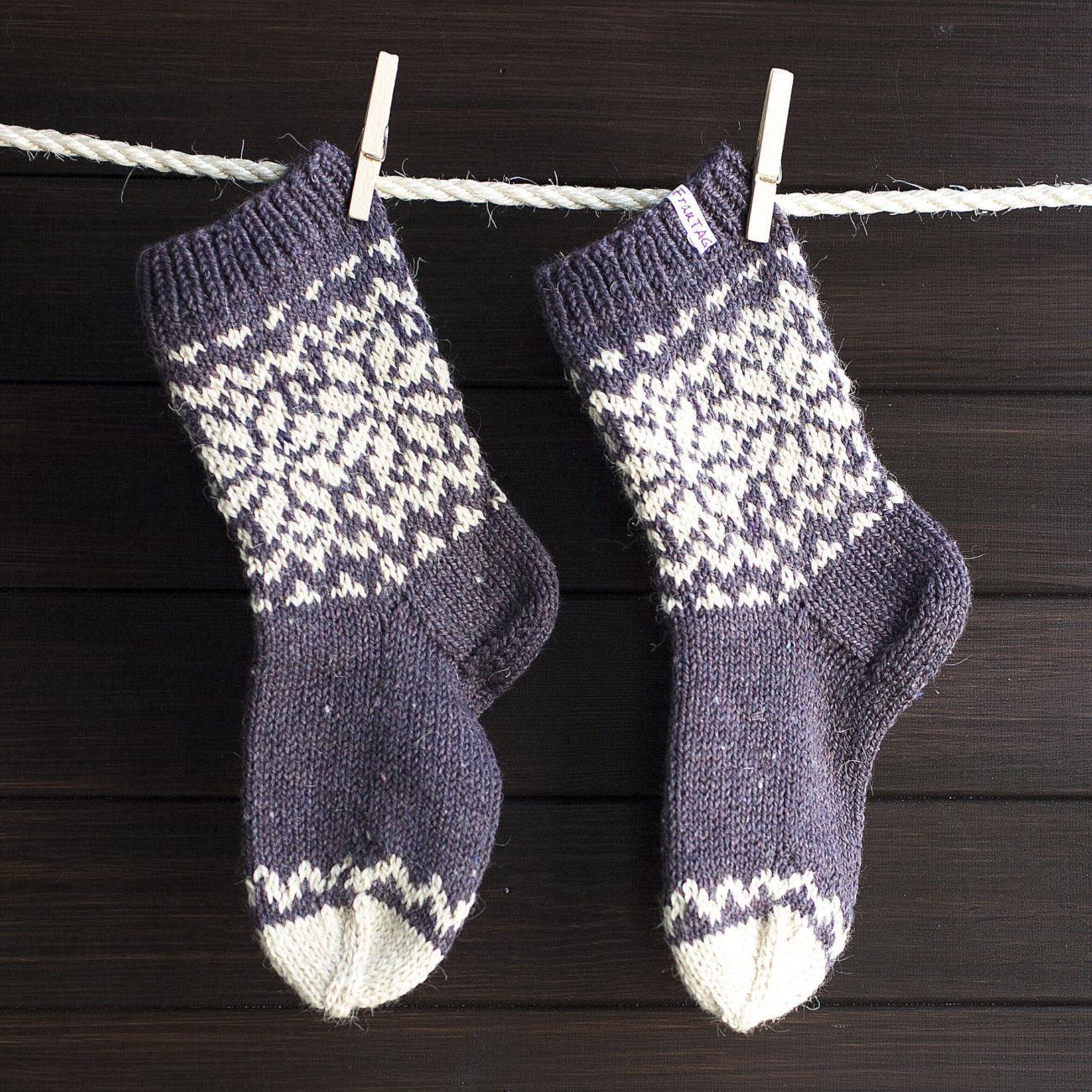 Носки легко быстро. Вязаные носки. Вязание носков спицами. Оригинальные вязаные носки. Оригинальные носки спицами.